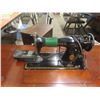 Image 2 : Singer Cabinet Electric Sewing Machine 