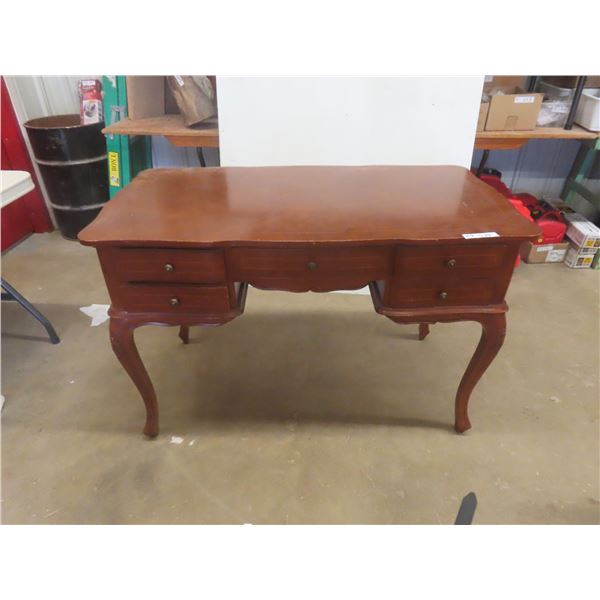 Desk 30"x 47"x25 1/2" 