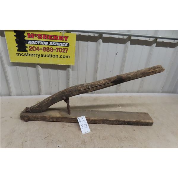 Ice Fishing Weight / Net Tool Device