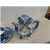 Image 2 : Blue Willow Cream + Sugar Teapot, Salt + Pepper +