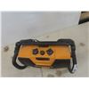 Image 4 : Dewalt Radio/ Charger Combo 