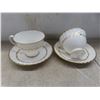Image 10 : 33 Pieces Royal Adderley China 
