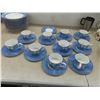Image 5 : 34 Pieces Coventry Porcelain Dishes, 