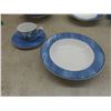 Image 6 : 34 Pieces Coventry Porcelain Dishes, 