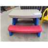 Image 2 : Little Tykes Picnic Table + 4 Childrens Plastic Lawn Chairs 