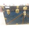 Image 8 : Vintage Trunk 21"x40"x20"