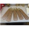 Image 4 : 2 Ceiling Fans with Lights : Wood Grain Blades 17"