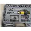 Image 3 : WorkPro Socket/ Wrench Set 3/8 + 1/4" Drive SAE