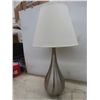 Image 4 : Table Lamp 28" High 
