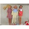 Image 5 : Barbie Case, Barbie Style Dolls + Clothes 