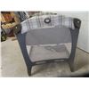 Image 2 : Folding Graco Playpen
