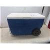 Image 1 : Coleman Cooler on Wheels 