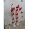 Image 2 : 2 Candy Cane Blow Molds 39" Tall