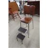 Image 1 : Chrome Leg High Chair 