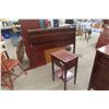 Image 10 : 4 Piece Bedroom Set- Dresser 34"x 52"x20"