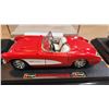 Image 6 : 3 TIER CAR DISPLAY 1/24TH, 2 B BURAGO 1957 CORVETTES