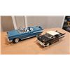 Image 2 : 2 TIER CAR DISPLAY WITH 2 1957 CHEVYS, 1/18TH