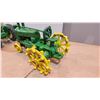 Image 5 : VINTAGE JOHN DEERE A CAST TRACTOR, 1970s 2100
