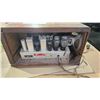 Image 3 : WESTINGHOUSE MODEL 697A 1950'S RADIO, WORKS.