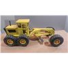 Image 2 : 1970'S TONKA ROAD GRADER 17 INCH, BULL DOZER 13 INCH