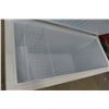 Image 6 : Beaumark Deep Freeze 35"x61"x27 1/2"