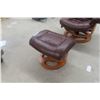 Image 6 : Leather / Leather Style Reclining Swivel Chair with Ottoman 