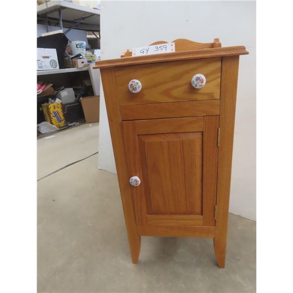 Oak Occasional Table with Drawer and 1 Door 30x14x14