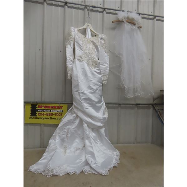 Wedding Dress and Veil Only Worn Once