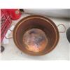 Image 3 : Copper Basin and Large Black Metal Tub 
