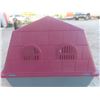 Image 6 : Dog House  38 x 28.5 x 30" H In Excellent Condition 