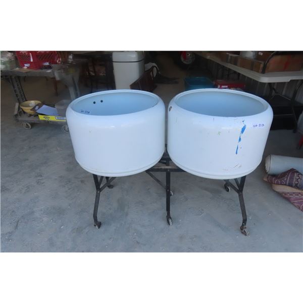Double Metal Washtub on Casters