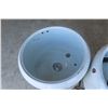 Image 2 : Double Metal Washtub on Casters