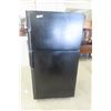 Image 1 : G.E Fridge With Top Freezer 68"x35"x30"