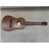 Image 5 : 2 Ukuleles One Has No Strings