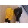 Image 2 : 2 Camping Chairs and 8 Plastic Paddles 