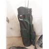 Image 2 : 2 Golf Bags, 1 Stand, 5 Right Handed Clubs