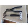 Image 2 : Metal Hole Cutters (4), Pliers, Hammer 