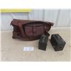 Image 1 : 2 Vintage Cameras and Leather Bag