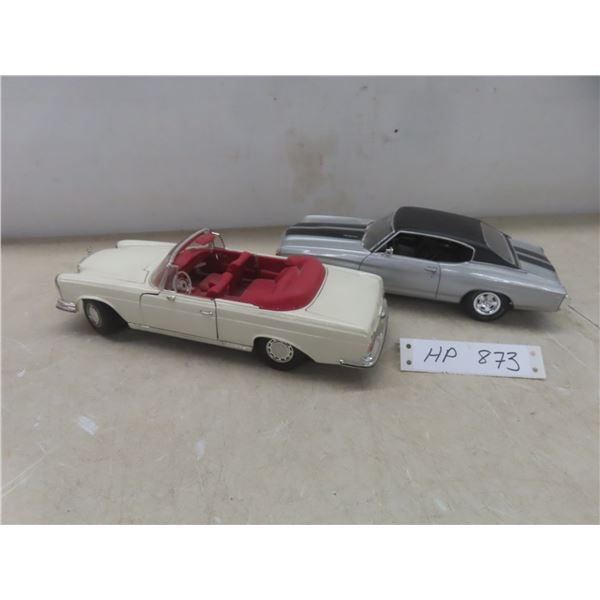2 Moisto Die Cast 1/18 Scale 1971 Chevell and 1966