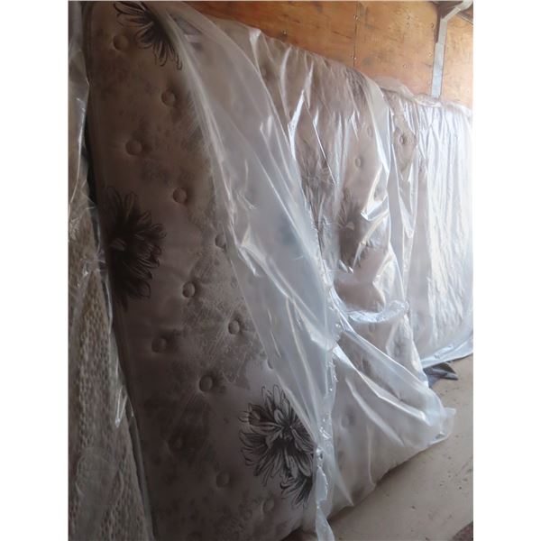 Double Size Mattress and Box Spring