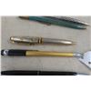 Image 4 : 2 Vintage Montblanc Ball Point Pens Plus Parker 