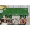 Image 2 : Vintage Tin Litho Playhouse 32'' x 8 1/2'' x 14'' 