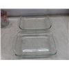 Image 4 : 3 Fireking Measuring Cups, 3 Anchor Baking Pans 