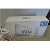 Image 2 : Nintendo WII Game System  with Balance Board, 