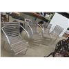 Image 1 : 4 Patio Chairs