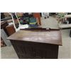 Image 3 : Oak Buffet 39'' x 46'' x 20'' 