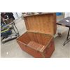 Image 4 : Large Trunk Cedar Lined 27'' x 44'' x 22'' 