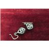 Image 6 : Sterling Silver Pair of Earrings 2.4grams 