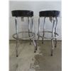 Image 2 : 2 Stools: Dodge & Chevy