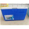 Image 8 : 2 Coleman Coolers, Plastic & Metal